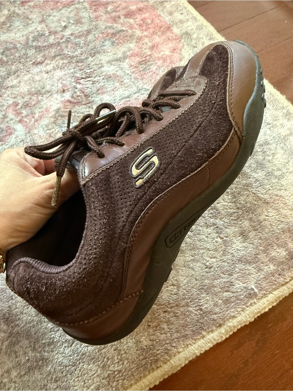 SKECHERS Y2K vibes brown suede sneakers lace up Women's Size 9